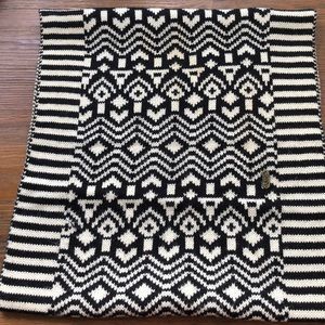 Vans infinity scarf.